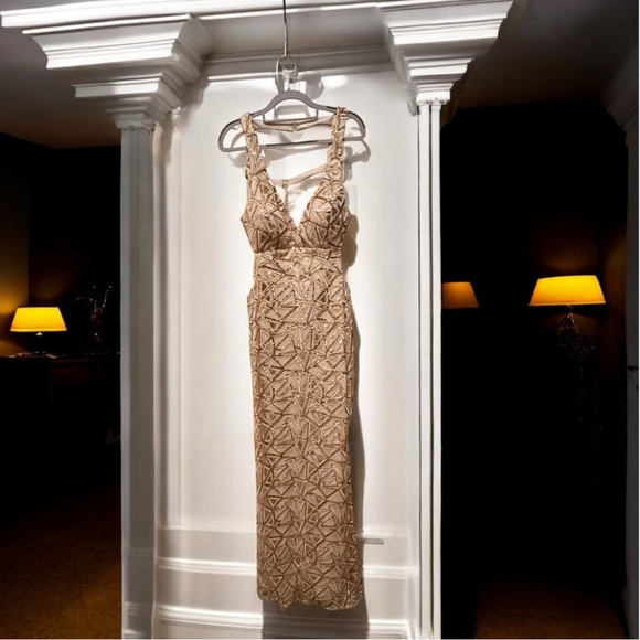 Morgan & Co. Beige Geometric Gown - Picture 1 of 12